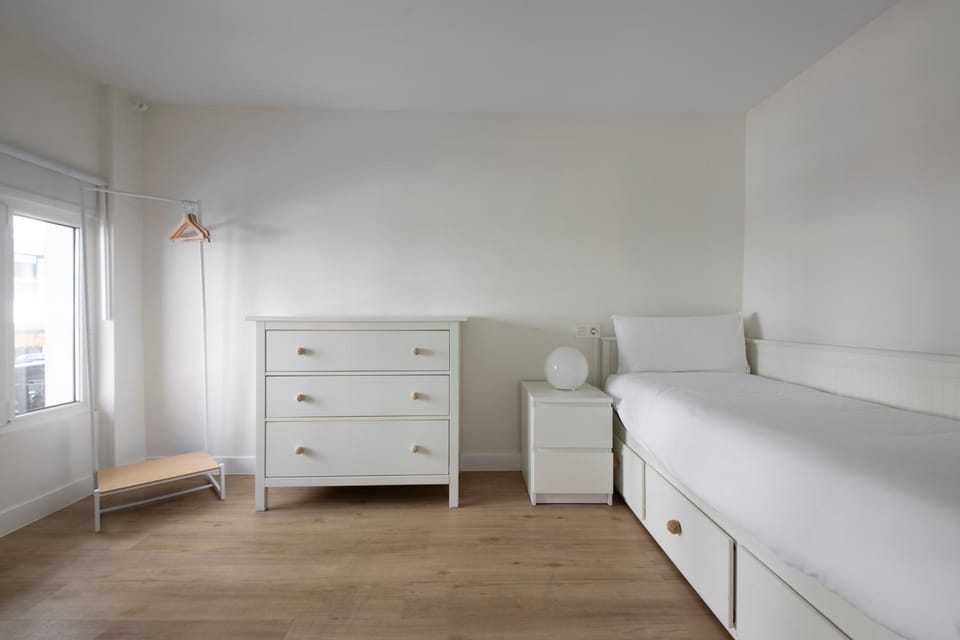 Surf Beach Hideaway Apartment in San Sebastian