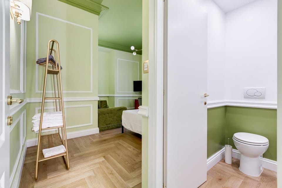 Hold Rome - Luxury Suites Bed and Breakfast in Rome