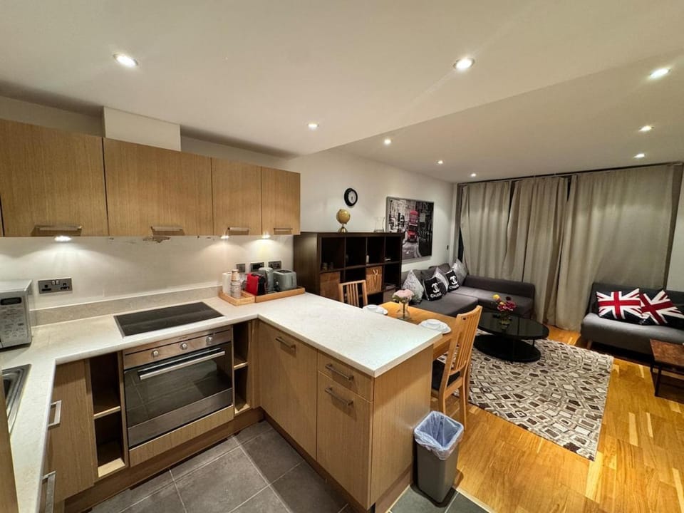 Park Hyatt London River Thames Apartment in London