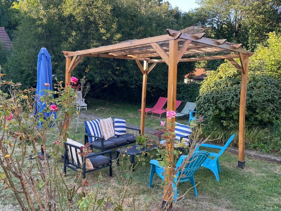 Spring, Garden, Garden view, sunbed