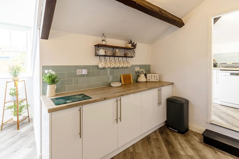 The Penthouse Queen Margaret's Lodge Apartment in Scarborough