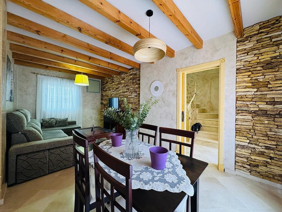 Lounge or bar