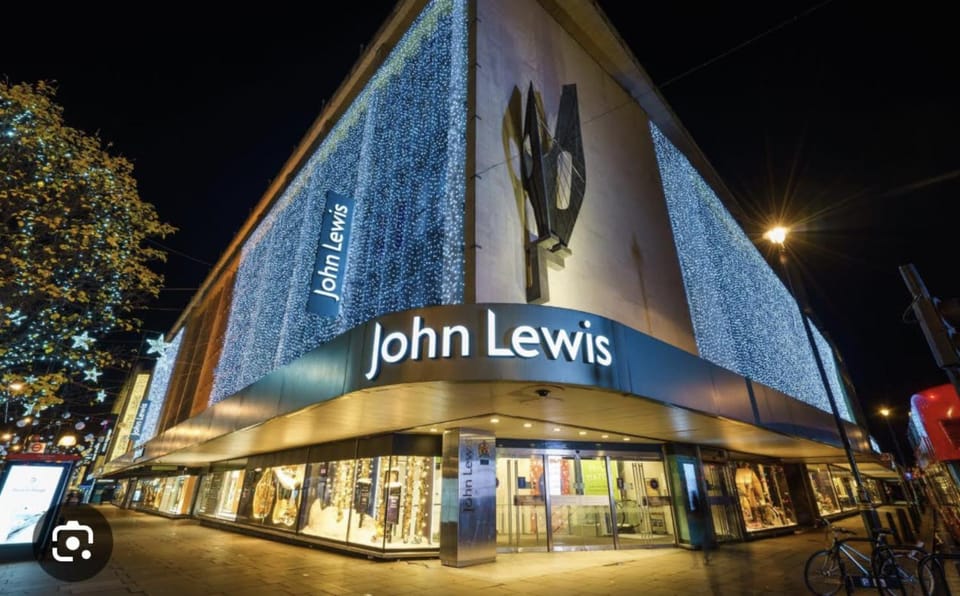 Alfredo's Palace Apartment in London Borough of Islington