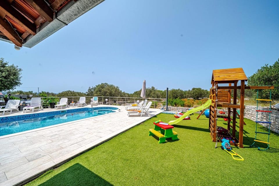 Holiday house with Pool Villa Maja House in Dubrovnik-Neretva County