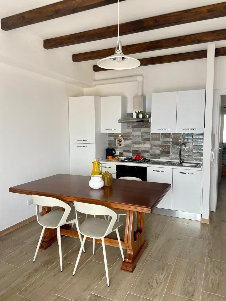 Kitchen or kitchenette, Dining area, dishwasher, oven, stove
