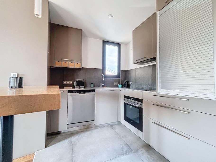 Nuit D'or - Balthazar - Séjour & Pro Apartment in Epernay