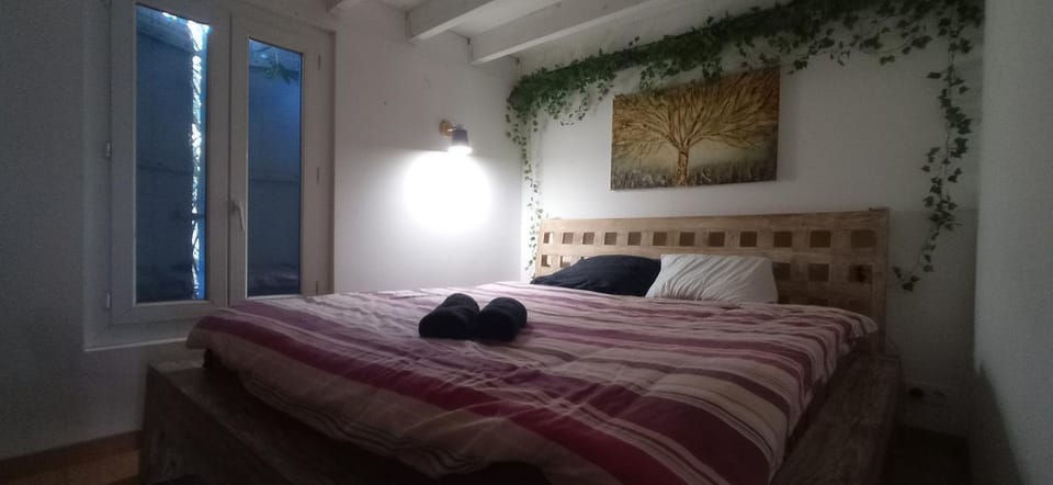 Bed, Bedroom