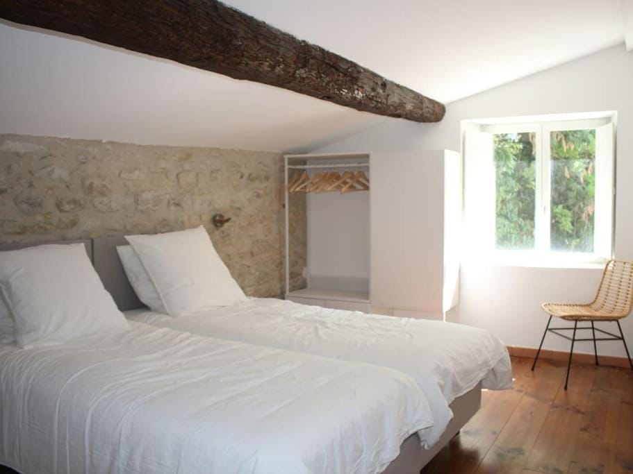 Le Moulin, avec parc, piscine, au cœur du village House in Occitanie