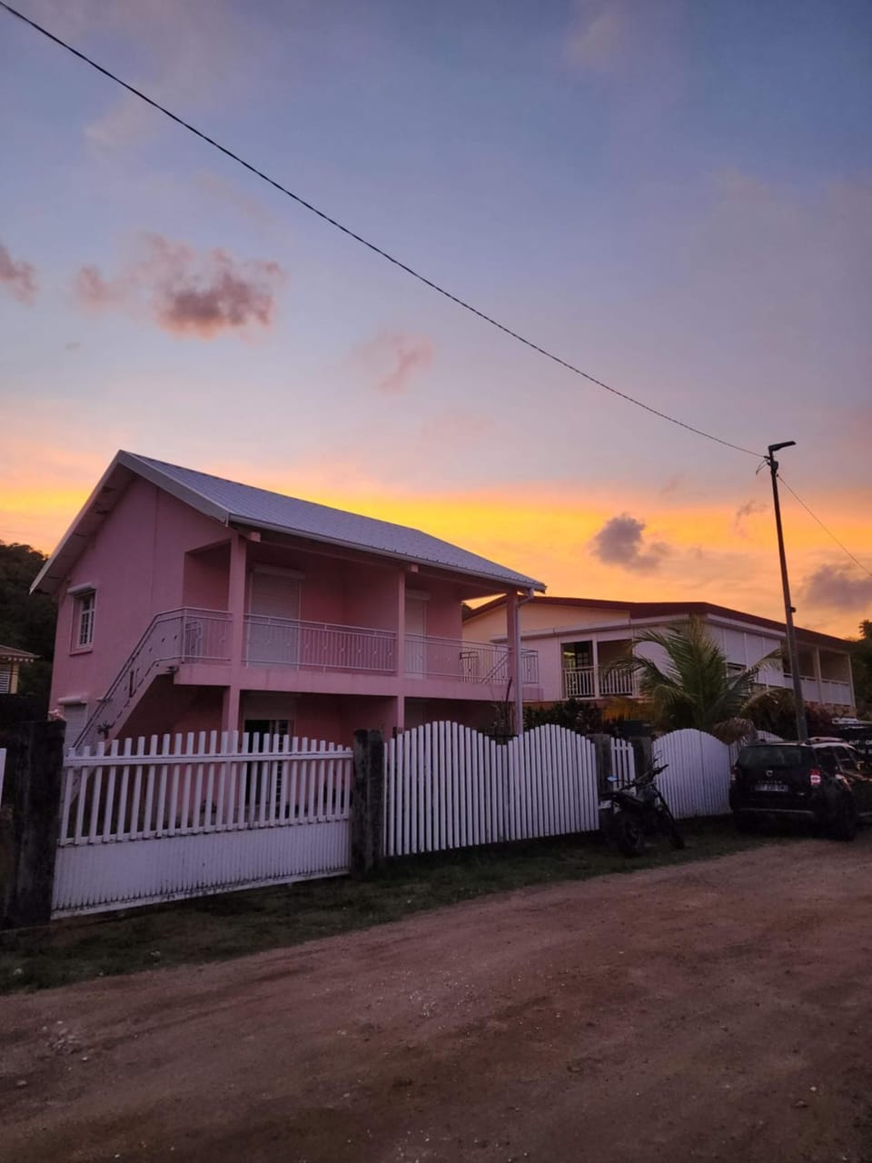 Property building, Sunset, Parking