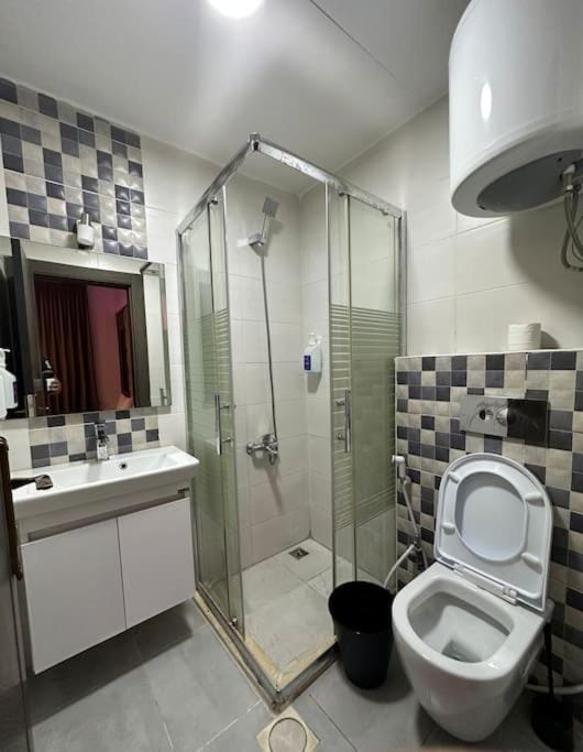 abdoun rooftop 1bedroom kh&sh 03 Apartment in Africa
