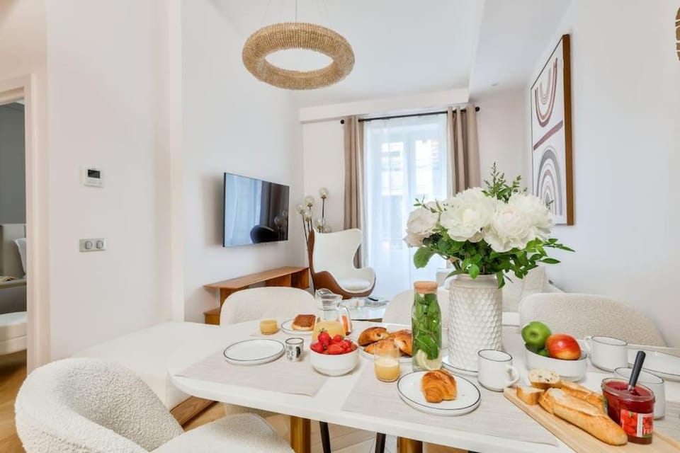 Luxurious Family Flat - Le Marais - With AC Apartment in Paris