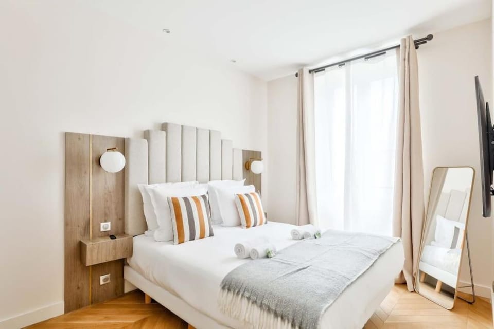 Luxurious Family Flat - Le Marais - With AC Apartment in Paris