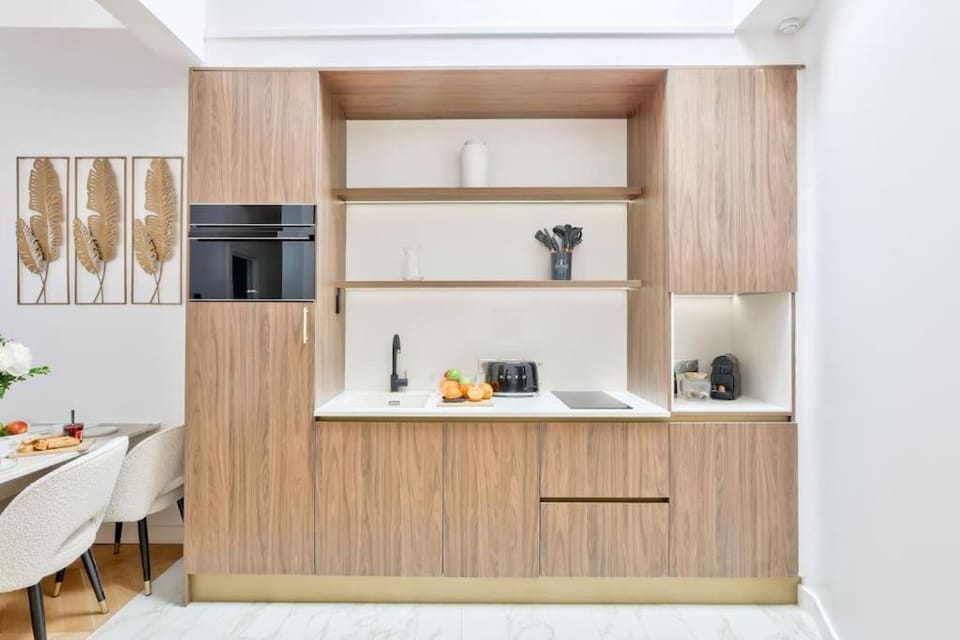 Luxurious Family Flat - Le Marais - With AC Apartment in Paris