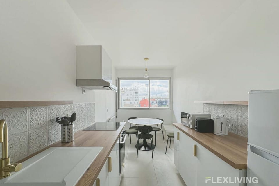 Flexliving - whole apartment - Mouchez Apartment in Paris