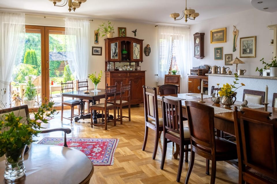 Dworek Wadera Bed and Breakfast in Poland