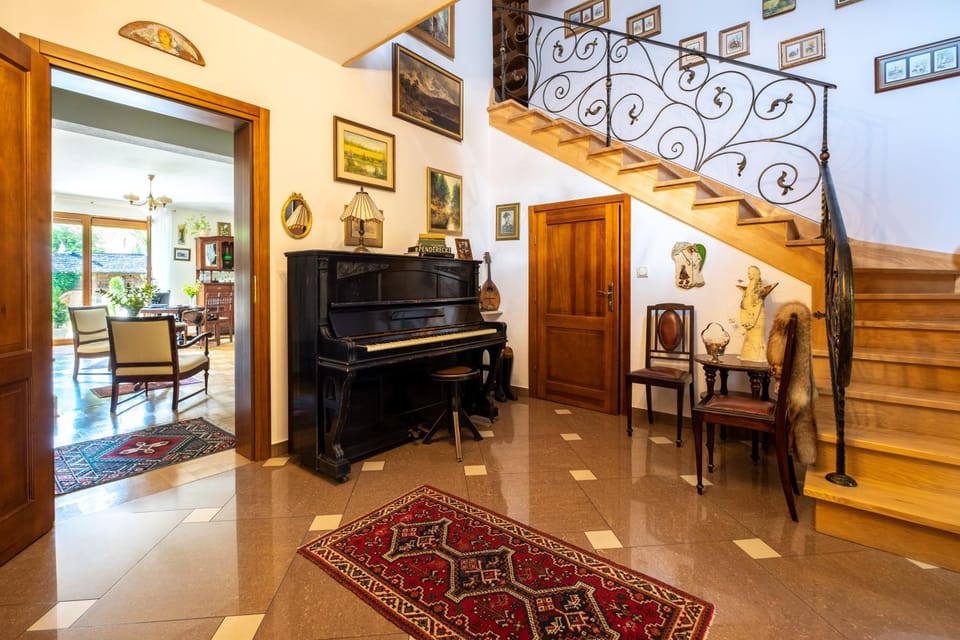 Dworek Wadera Bed and Breakfast in Poland