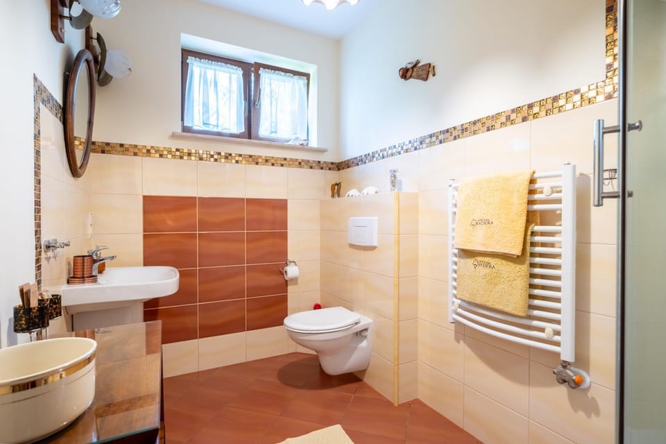Dworek Wadera Bed and Breakfast in Slovakia