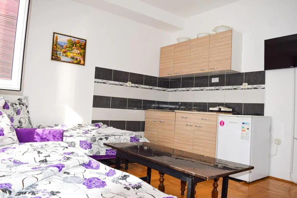 Kitchen or kitchenette, oven, pet friendly