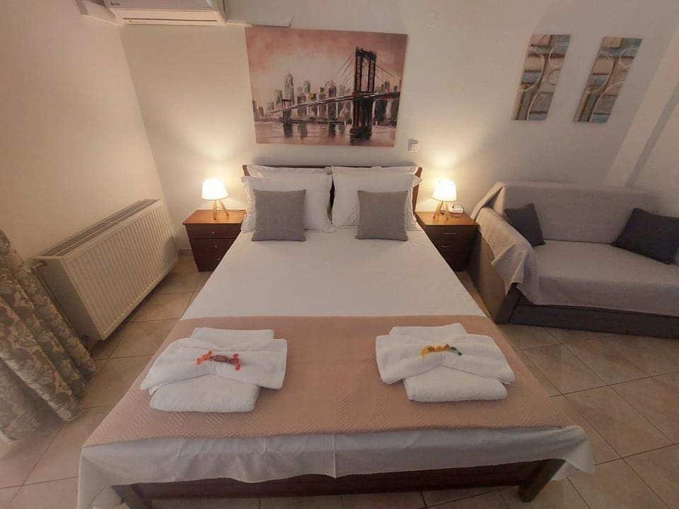 Eleni's Apartments Igoumenitsa - Γκαρσονιέρα ισoγείου επιπλωμένη, εξοπλισμένη Apartment in Peloponnese, Western Greece and the Ionian