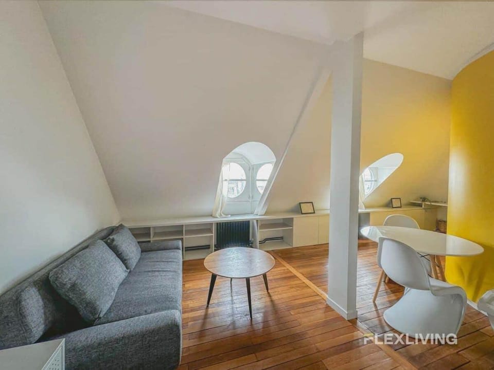 Immeuble Malesherbes Apartment in Paris