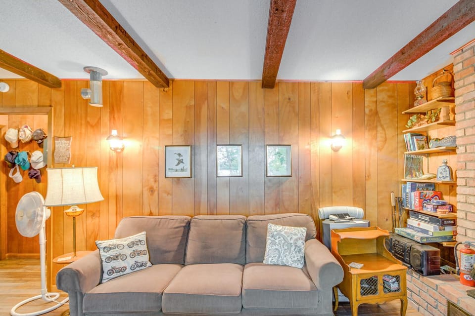 Sullivan Lake Cabin w/ Pierz & Hillman Access! Cabin in Minnesota