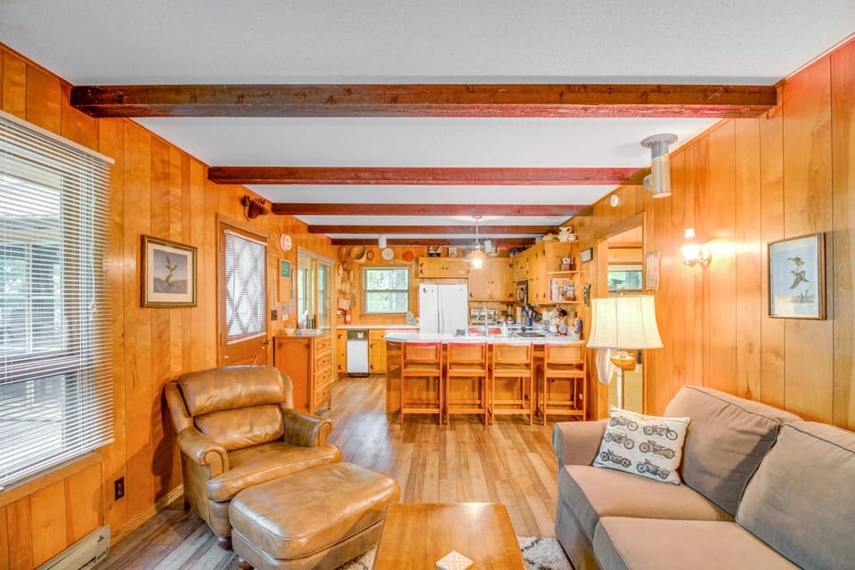 Sullivan Lake Cabin w/ Pierz & Hillman Access! Cabin in Minnesota