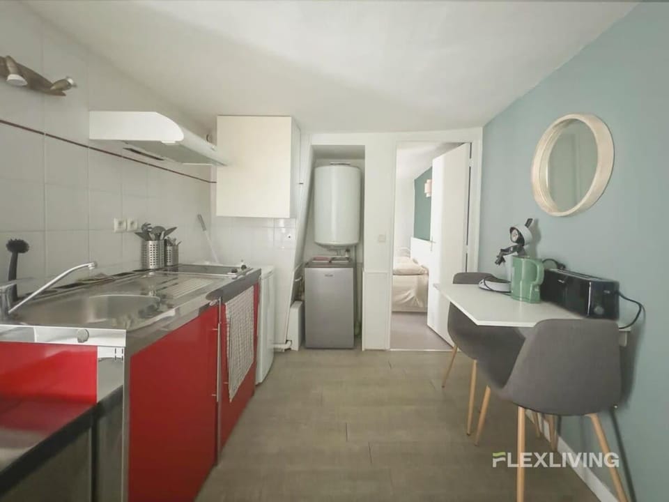 Immeuble L'hôpital Apartment in Paris
