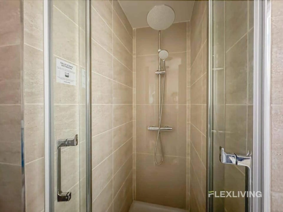 Immeuble Gaulle Apartment in Paris