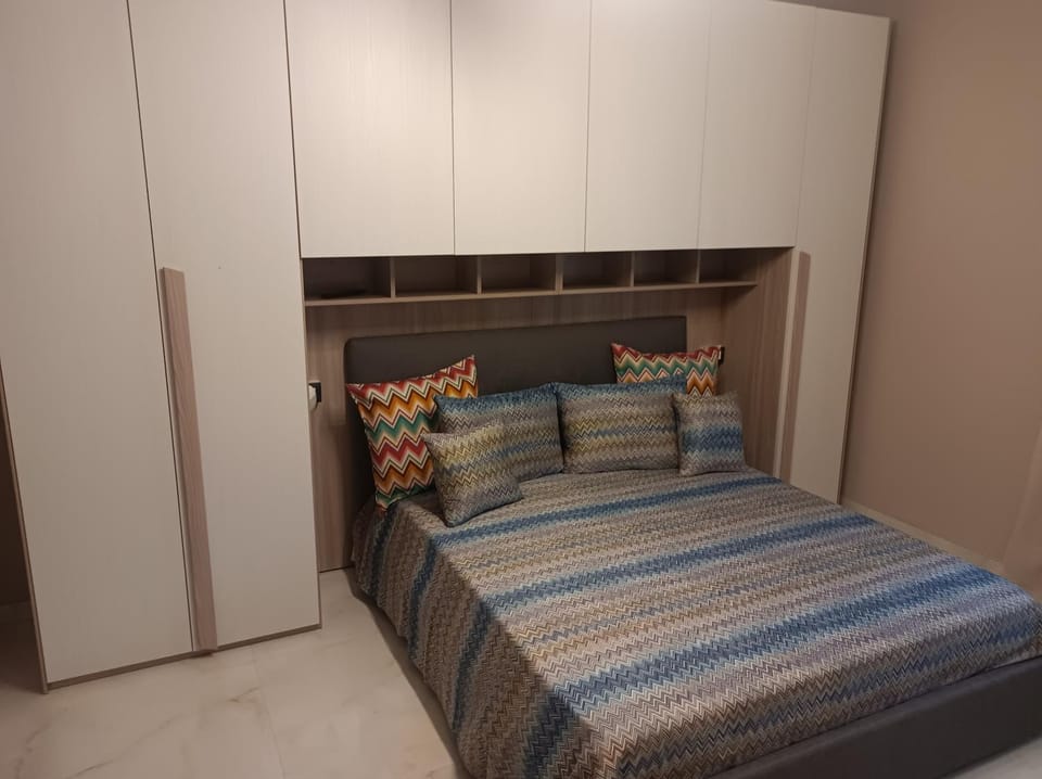 Bed, Photo of the whole room, Bedroom, wardrobe