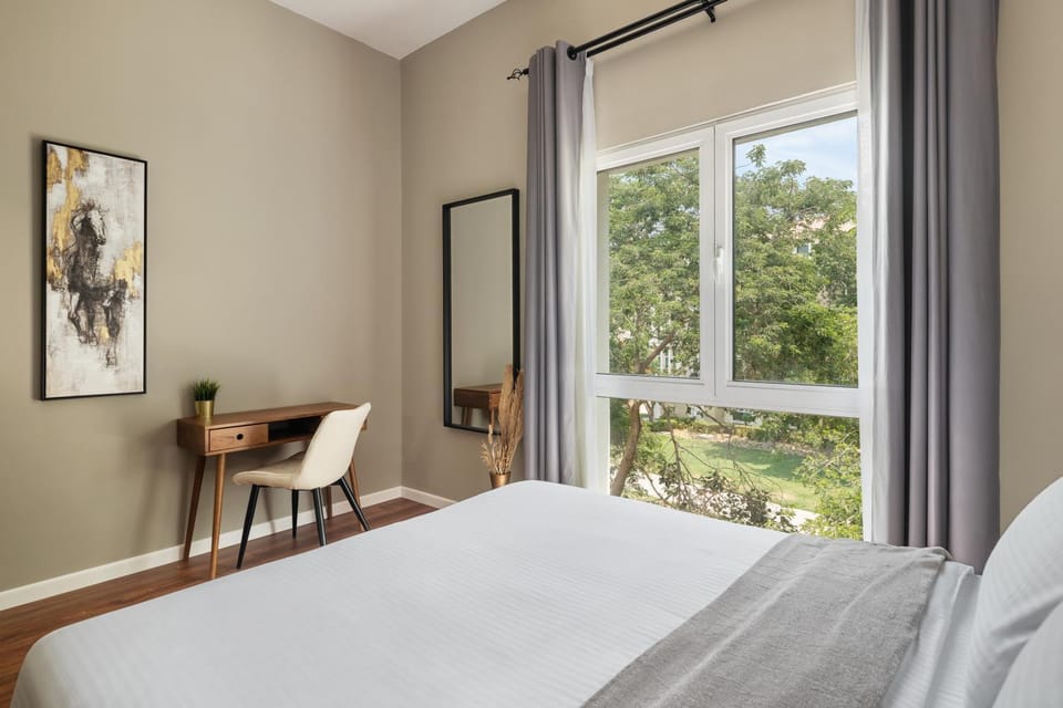 Bed, View (from property/room), Photo of the whole room, Bedroom
