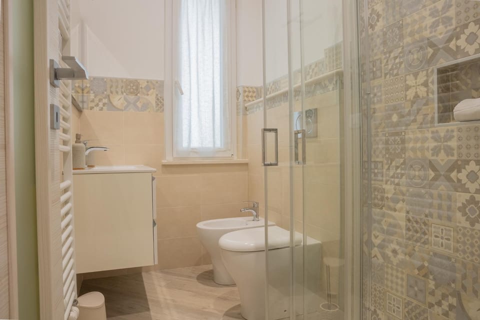 Shower, Toilet, Bathroom, bidet