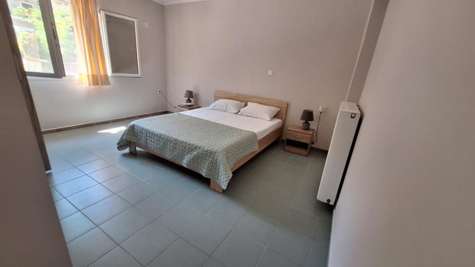 Spiros House Apartment in Ligia