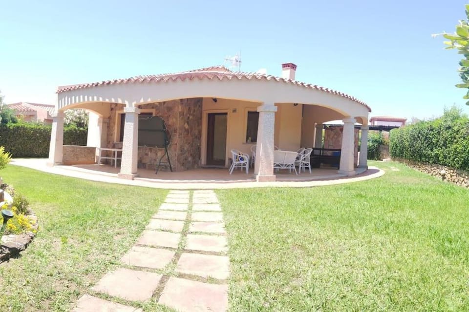 Property building, Patio, Garden, Garden view