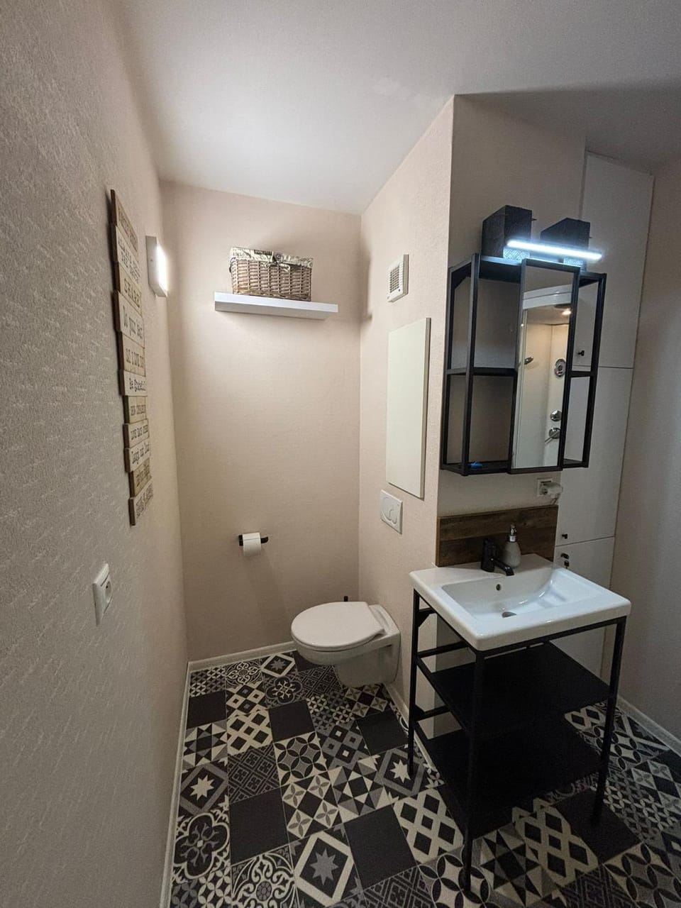 Toilet, Bathroom