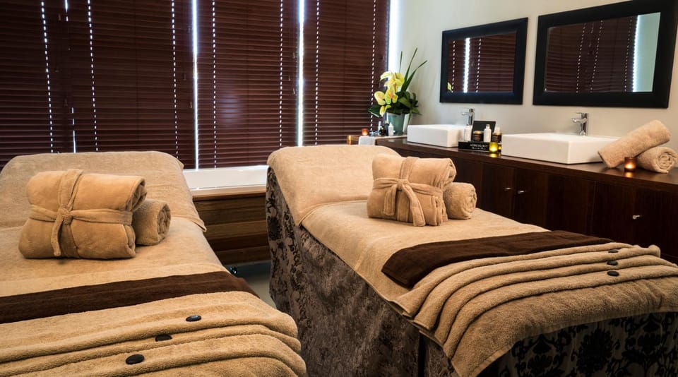 Massage, Spa and wellness centre/facilities