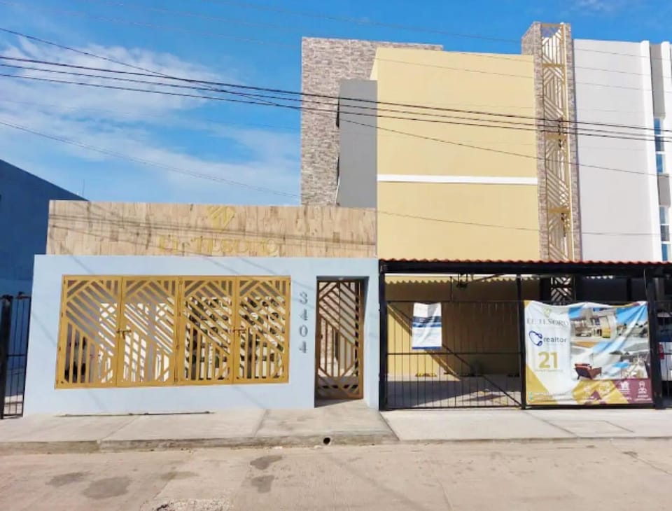 Property building, Day