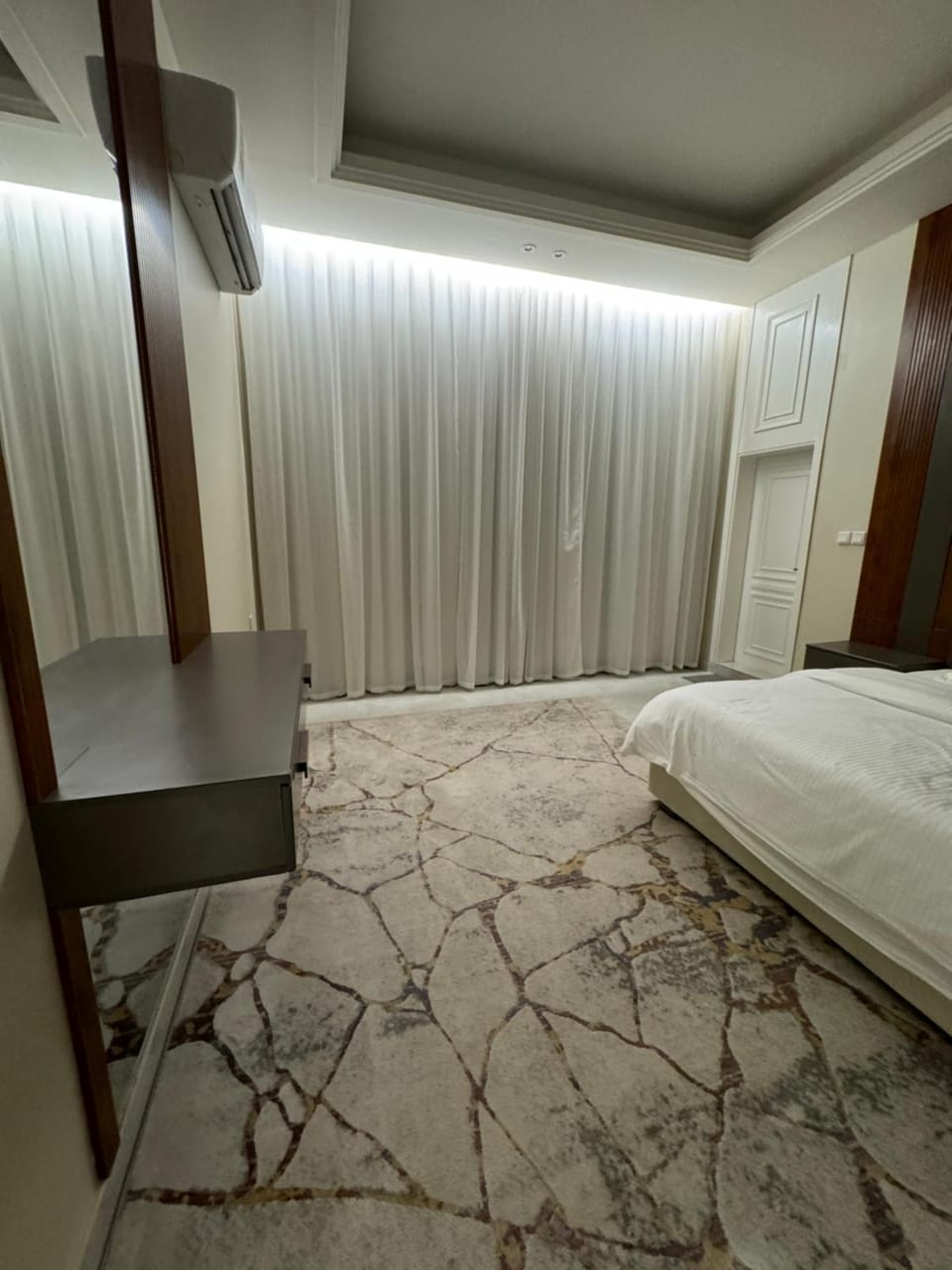 Photo of the whole room