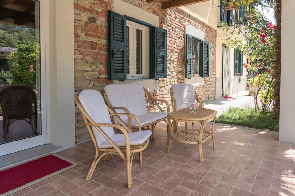 Property building, Living room