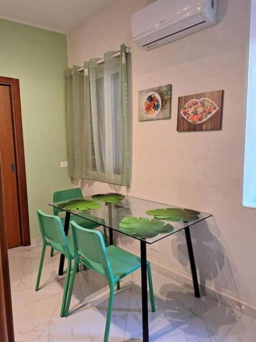 Four Seasons Spring Room Apartment in Sicily