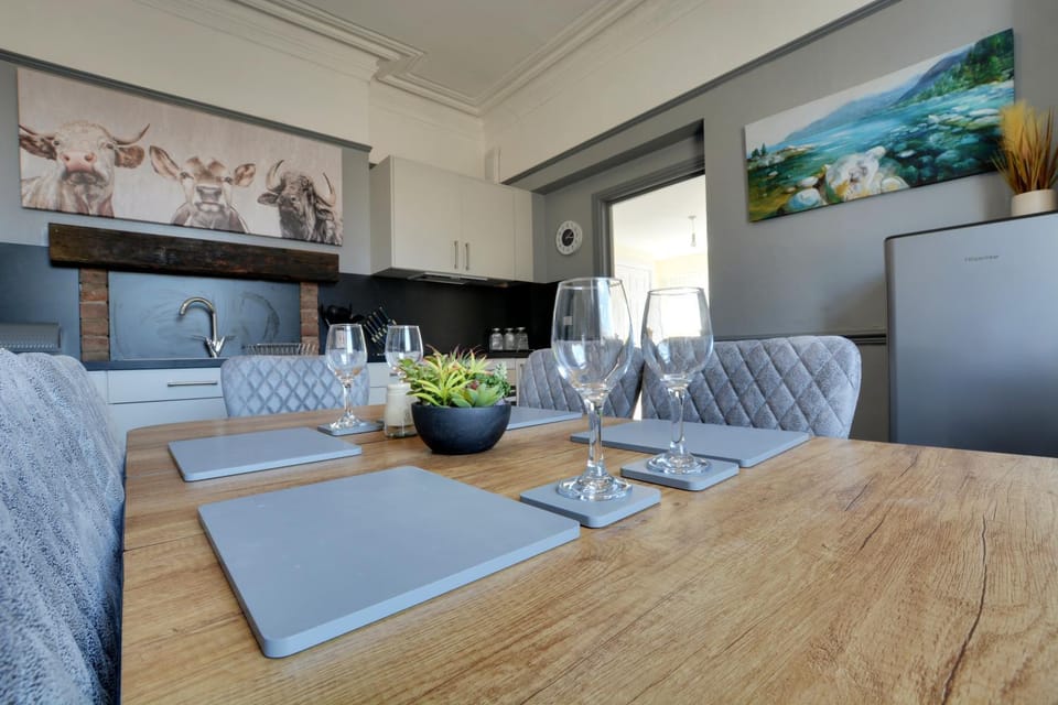 Kitchen or kitchenette, Kitchen or kitchenette