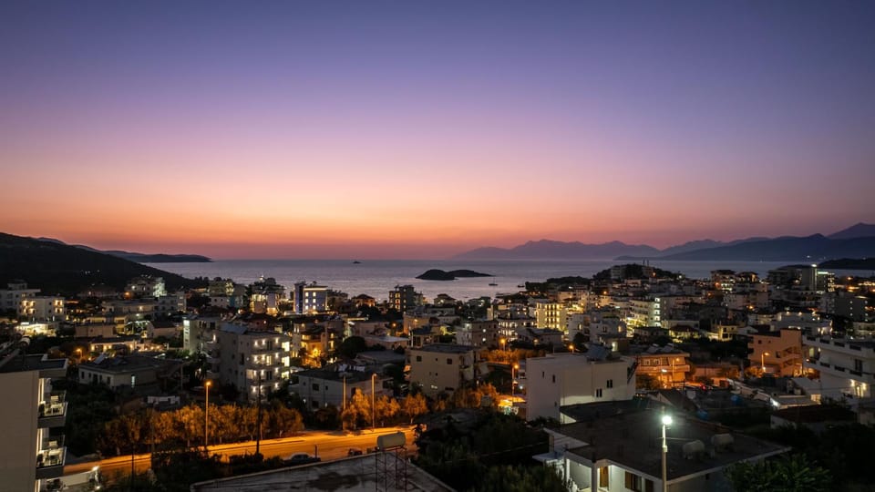 City view, Sea view