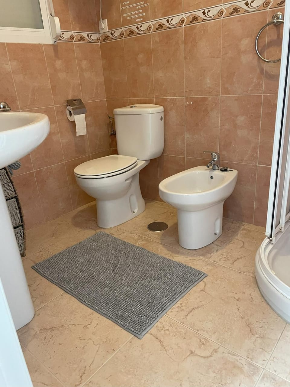 Shower, Toilet, Bathroom, bidet
