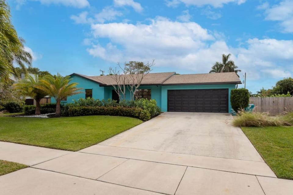 My Happy Place House in Ocean Ridge