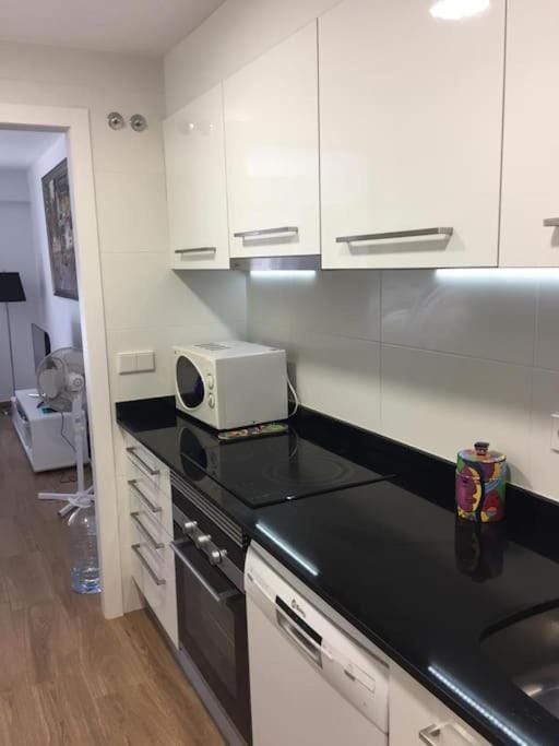 Apartamento nuevo Playa aislada Primera línea de playa Apartment in Ribera Baixa