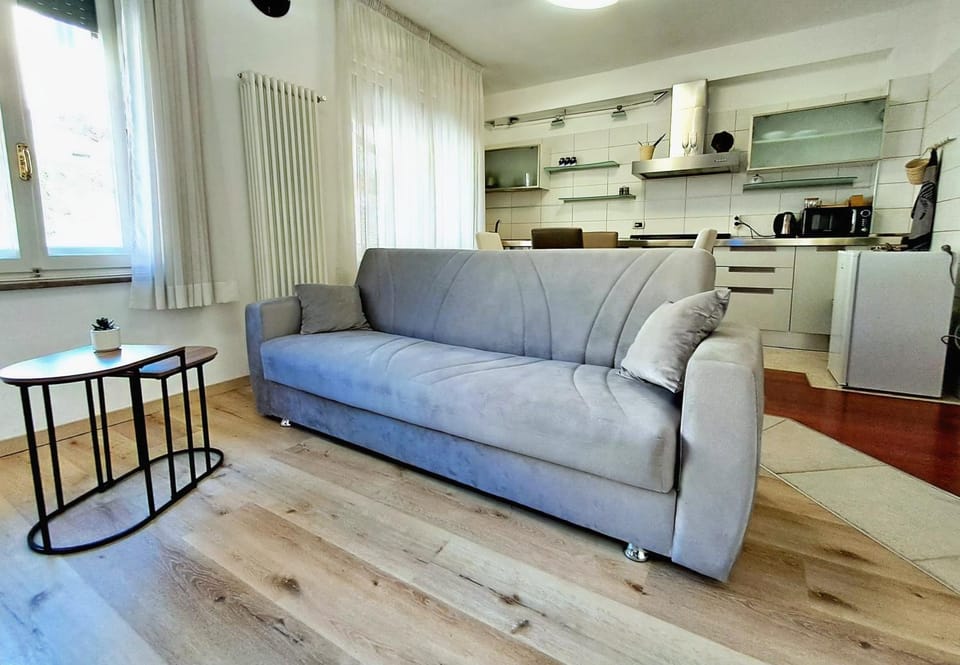 Communal lounge/ TV room, kitchen