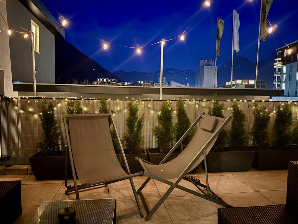 View (from property/room), Balcony/Terrace, Mountain view