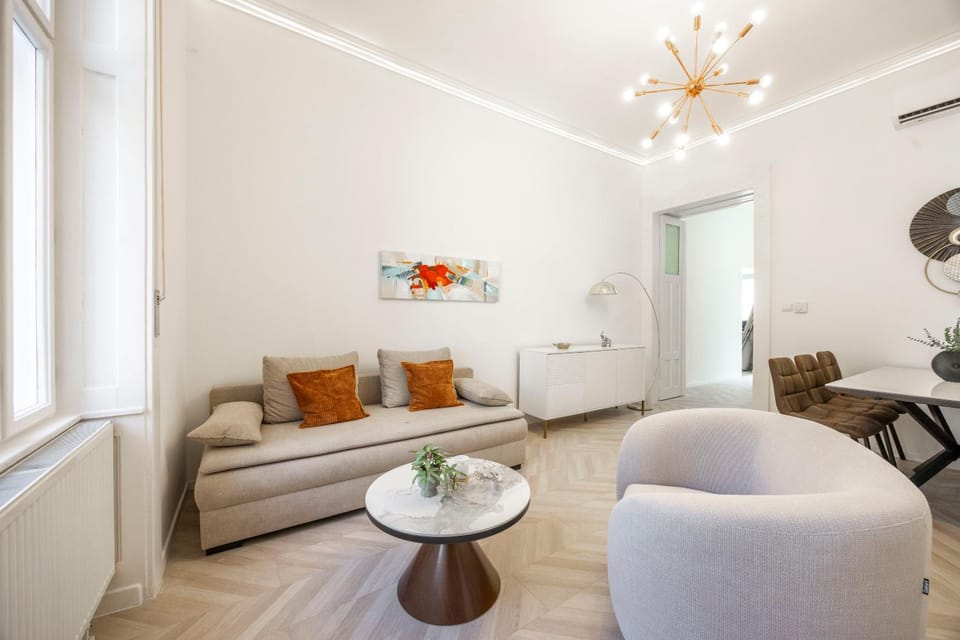 Living room, Seating area, air conditioner