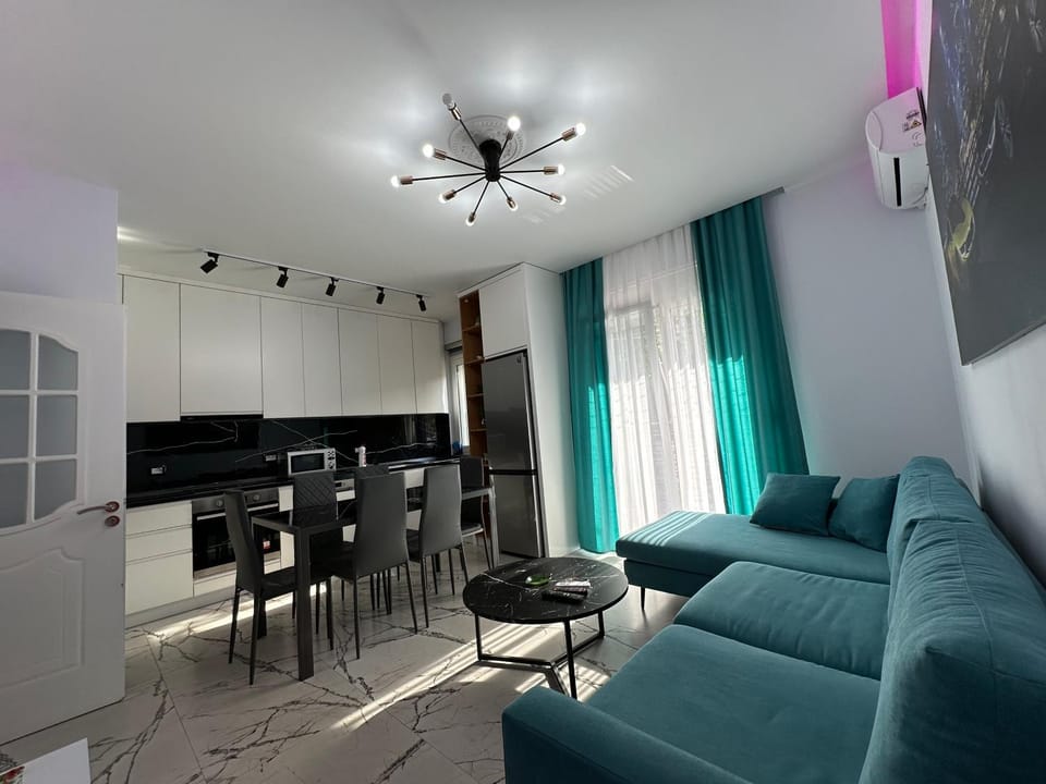 TV and multimedia, Kitchen or kitchenette, Living room, Dining area