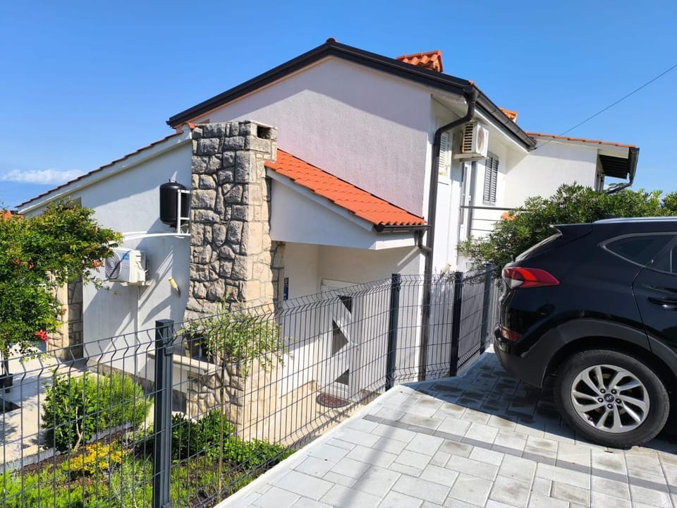 Apartman Maja Apartment in Primorje-Gorski Kotar County