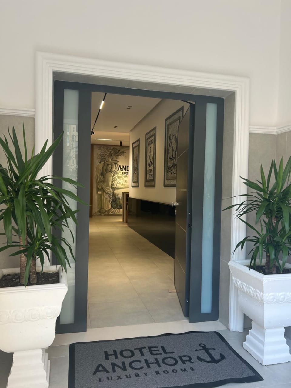 Property building, Facade/entrance